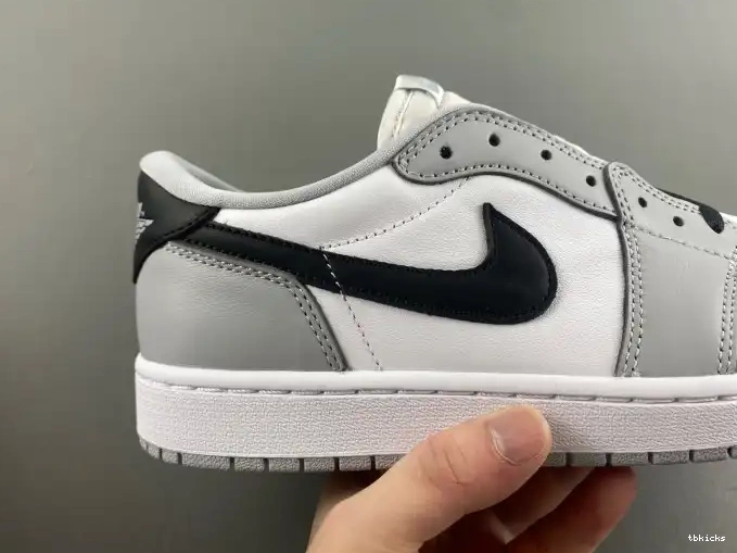 Rep TBK Low Air Barons CZ0790-110 1 OG Jordan 0426